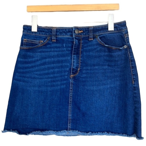 Universal Thread Dresses & Skirts - Universal Threads Raw Hem‎ Blue Denim Mini Skirt